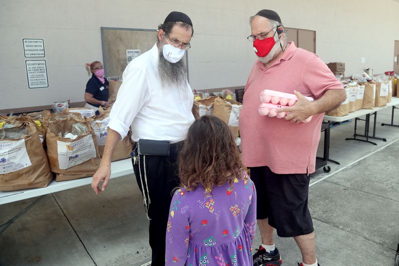 Rabbi: ‘There’s nothing more rewarding than providing food for those in need’